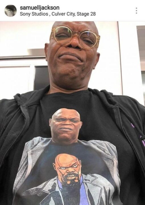 Samuel L. Jackson wearing a t-shirt of himself T-Shirt